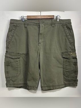 Union Bay Olive Green Cargo Shorts Size 40